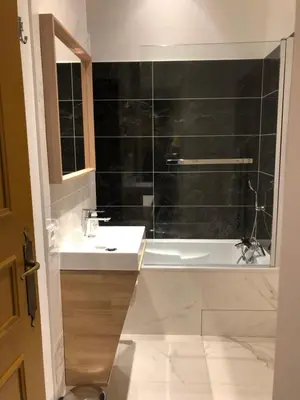 Salle de bains dans l'établissement Hotel Du Cygne Tours