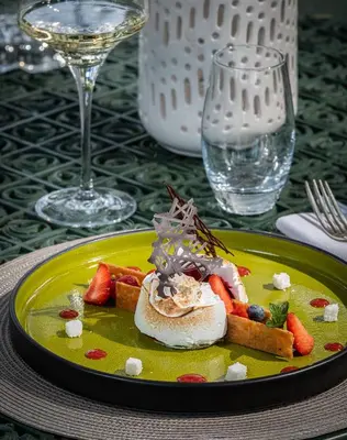 Nourriture dans l'hôtel ou à proximité