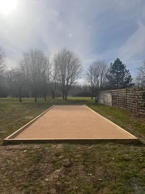 Tennis ou squash au sein de l'hôtel ou à proximité