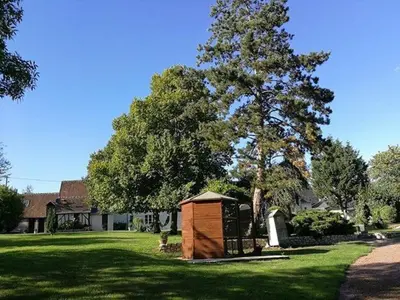 Jardin de l'établissement chambres d'hotes saint hubert