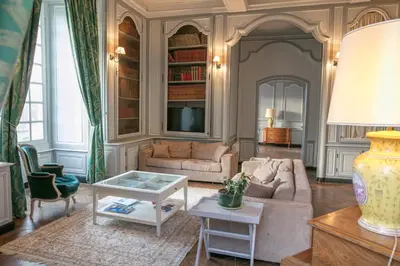 Coin salon dans l'établissement Chambres d'hôtes au Château de Gizeux
