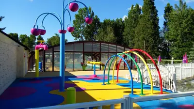 Aire de jeux pour enfants de l'établissement MOBILHOME Familial