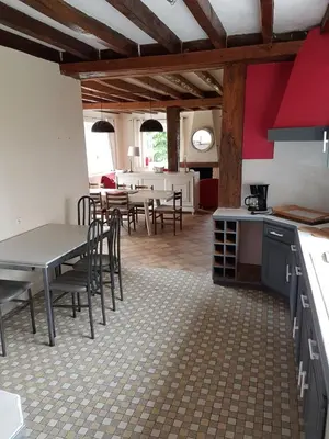 Cuisine ou kitchenette dans l'établissement Gite le Courbat