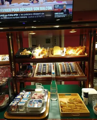 Nourriture dans l'hôtel ou à proximité
