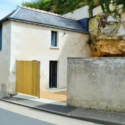 Gîte atypique avec garage et cour privée en Touraine - FR-1-381-280