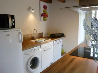 Cuisine ou kitchenette dans l'établissement Gîte de charme au cœur du Val de Loire, proche Amboise-Chenonceau, cadre paisible, tout inclus - FR-1-381-207