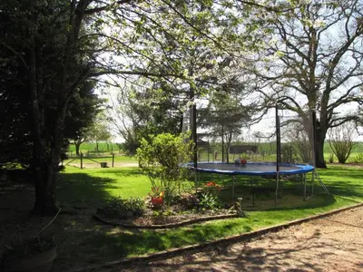 Jardin de l'établissement Gîte charmant à 30 min d'Amboise - FR-1-381-145