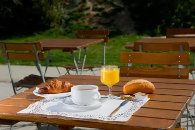 Boissons dans l'établissement ACE Hôtel Travel Athée sur Cher - A85 Aire du Val de Cher