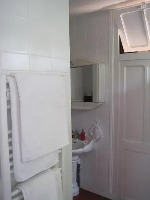 Salle de bains dans l'établissement Villa à l'ancien Pigeonnier