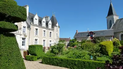 Jardin de l'établissement Le Prieure d'Orchaise
