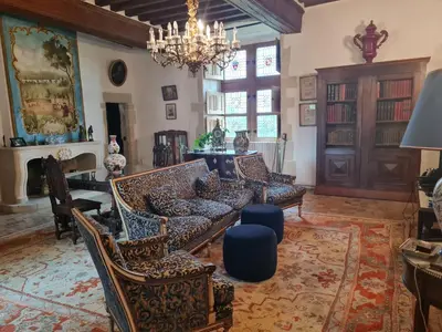 Coin salon dans l'établissement Manoir de la Beunèche - location du manoir entier