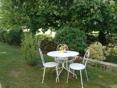 Jardin de l'établissement Les Hautes Marnes Circuit Le Mans