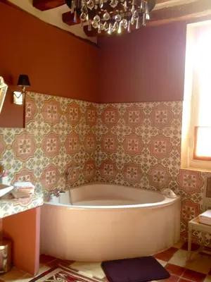 Salle de bains dans l'établissement Manoir de Boisairault