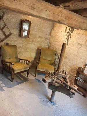 Coin salon dans l'établissement Gîte Pays de la Loire