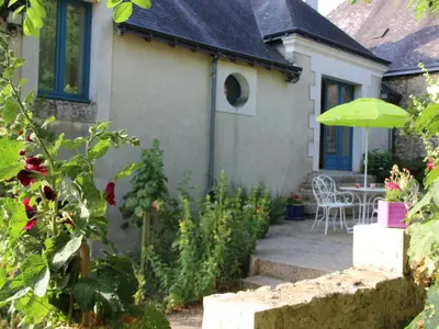 Jardin de l'établissement Gîte rural proche châteaux, animaux bienvenus, grand jardin - FR-1-381-68
