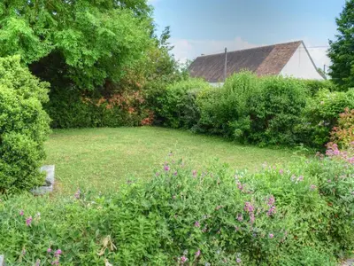 Jardin de l'établissement Charmant gîte à Montrésor avec jardin et équipement bébé - FR-1-381-72