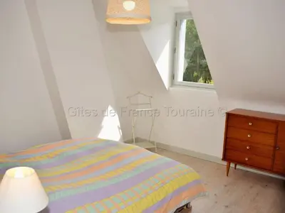Un ou plusieurs lits dans un hébergement de l'établissement Gîte au Cœur du Val de Loire avec WIFI et Animaux Acceptés - FR-1-381-154