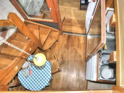Cuisine ou kitchenette dans l'établissement Gîte Médiéval Croglodytique à Loches avec Animaux Acceptés - FR-1-381-162