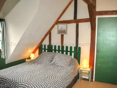 Un ou plusieurs lits dans un hébergement de l'établissement Gîte 18e avec piscine, jardin et équipements inclus, près des Châteaux de la Loire - FR-1-381-212