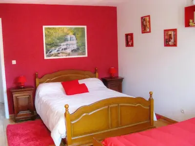 Un ou plusieurs lits dans un hébergement de l'établissement Charmante maison en Touraine: gîte avec jardin, animaux acceptés - FR-1-381-240