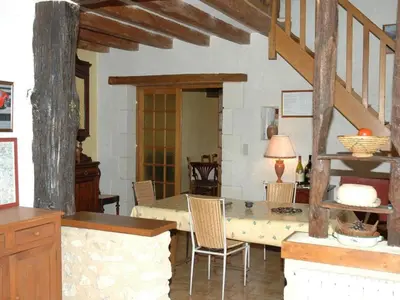 Coin salon dans l'établissement Fermette XIXe rénovée, proche zoo Beauval, animaux admis, jardin 1700m² - FR-1-381-322