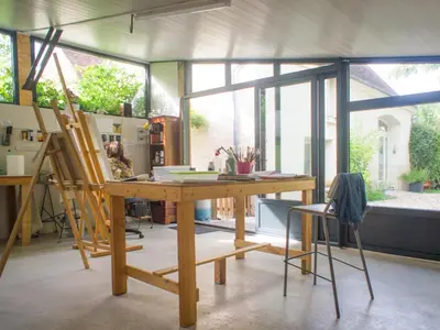 Balcon ou terrasse dans l'établissement Charmante maison proche Châteaux de la Loire - FR-1-381-371