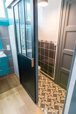Salle de bains dans l'établissement Oasis Anjou