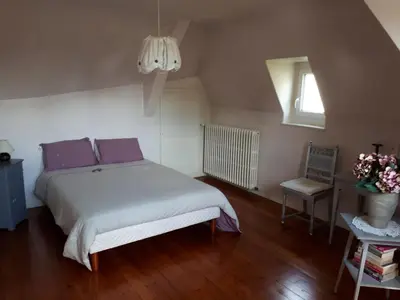 Un ou plusieurs lits dans un hébergement de l'établissement Le Mans Chambre