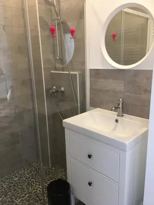 Salle de bains dans l'établissement Le Studio Gambetta