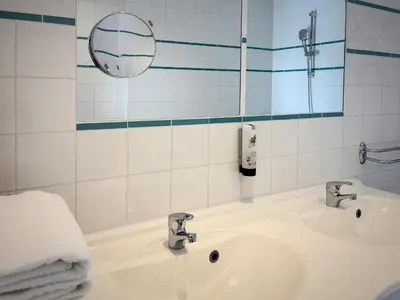 Salle de bains dans l'établissement Gabriel Hotel Chinon