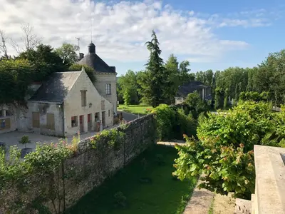 Jardin de l'établissement Cottage de la Tour - Duplex troglodyte of 100 m