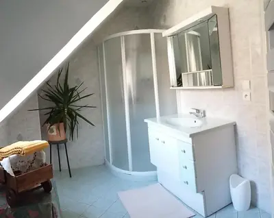 Salle de bains dans l'établissement chez jocelyne la bonnaventure