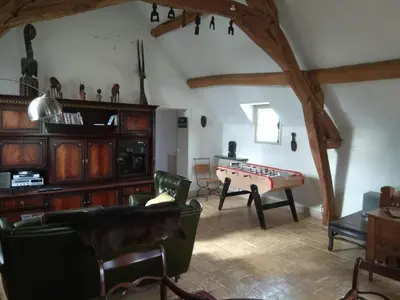 Coin salon dans l'établissement Maison des Arts Francueil