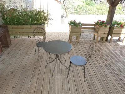 Balcon ou terrasse dans l'établissement Le Petit Gite De La Promenade
