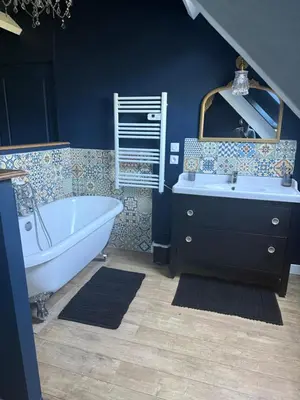 Salle de bains dans l'établissement Domaine du Turbais