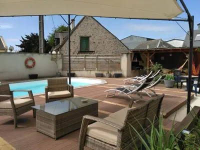 Piscine de l'établissement La Hautée des Francs ou située à proximité