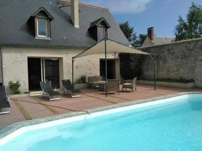 Piscine de l'établissement La Hautée des Francs ou située à proximité