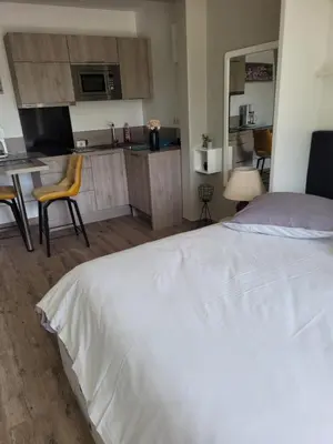 Cuisine ou kitchenette dans l'établissement CHANGÉ, 10mn LE MANS 72