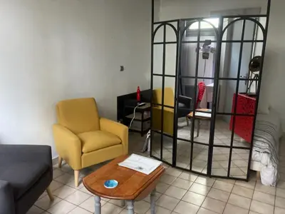 Coin salon dans l'établissement Le Petit Lecoy