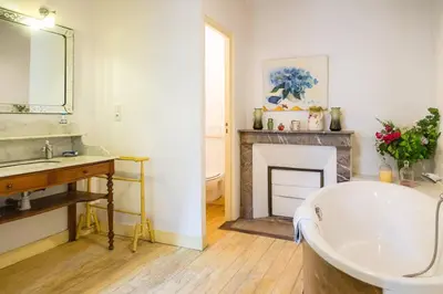 Salle de bains dans l'établissement B&B La Closeraie