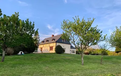 Jardin de l'établissement Le Logis de la Chouette