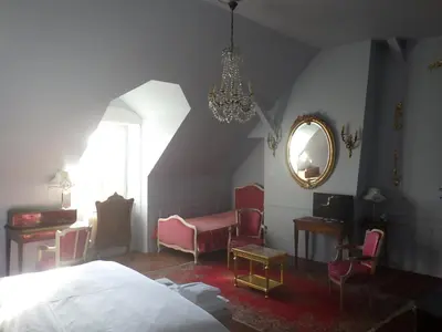 Un ou plusieurs lits dans un hébergement de l'établissement castel de la comtesse