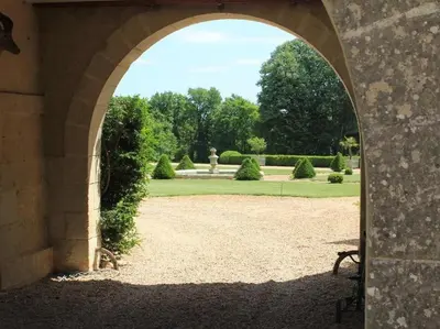 Jardin de l'établissement Château d'Hodebert