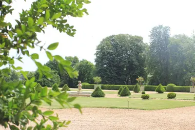 Jardin de l'établissement Château d'Hodebert