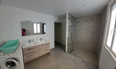 Salle de bains dans l'établissement La Graine de Beurre proche zoo de Beauval