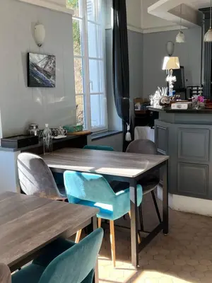 Cuisine ou kitchenette dans l'établissement Chambres d'hôtes & Spa Les Perce Neige