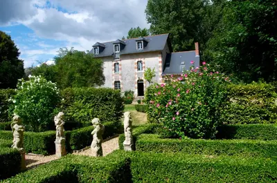 Jardin de l'établissement Le Moulin Bregeon