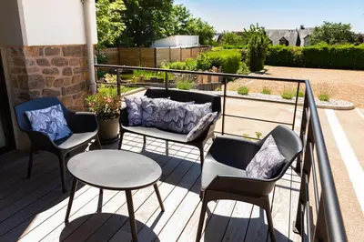 Balcon ou terrasse dans l'établissement Hotel De La Pommeraie