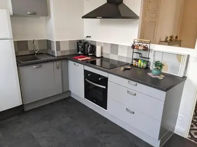 Cuisine ou kitchenette dans l'établissement Le Cocon de Blois