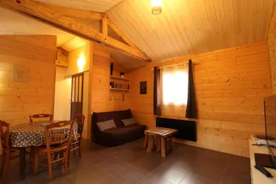 Coin salon dans l'établissement gîte papillon 4